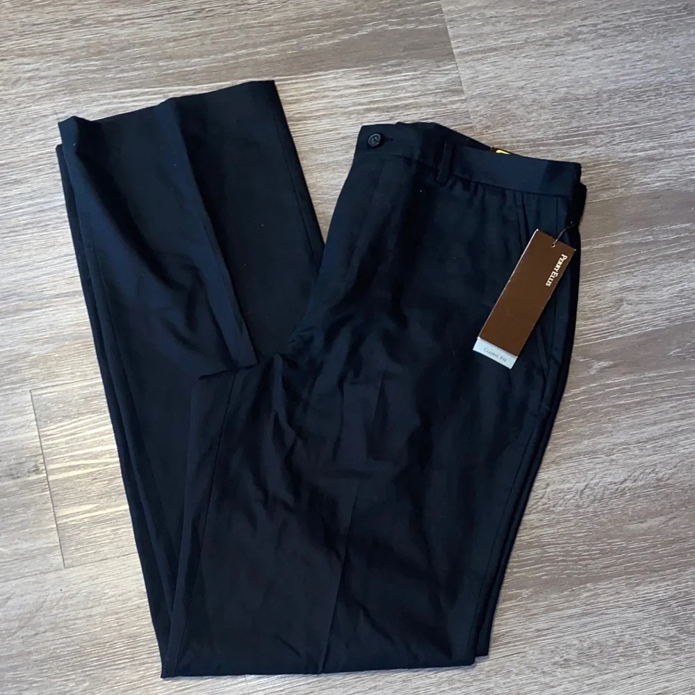 Perry Ellis Classic Fit Black Slacks NWT